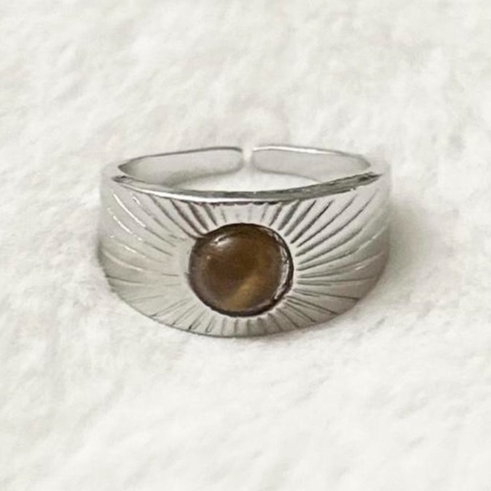 5/$15 🩷 MUST BUNDLE Silver-Tone Sunburst Ring with Brown Center Stone